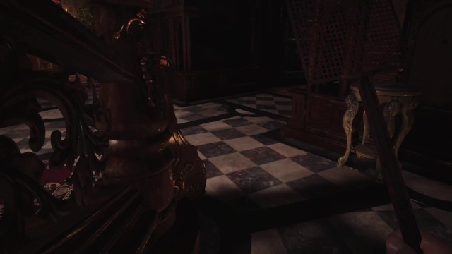 Resident Evil 8 – Lady Dimitrescu Spanked By Fly Swatter Resident Evil Village: Big Booty Lady