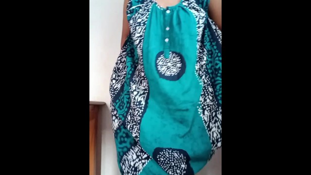 Indian Mom Showing Her Big Ass And Fingering Her Pussy Part 1
