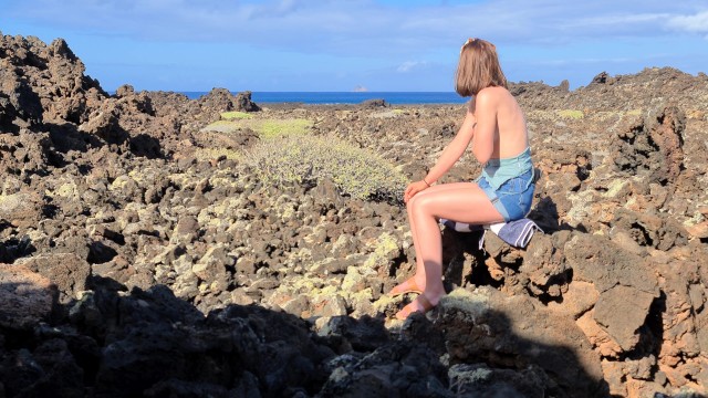 La Meilleurs Pipe En Plein Air Avec Un Paysage De Réve, Couple Naemyia