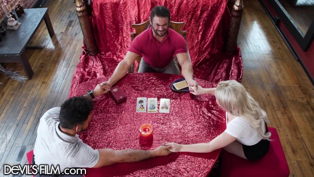 Aria Banks Gets Fucked By Her Boyfriend And Their Bisexual Psychic
