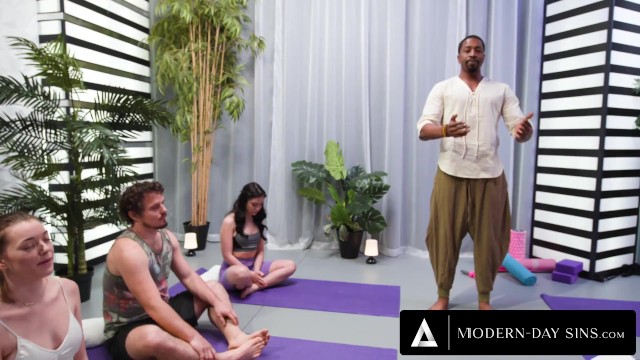 MODERN-DAY SINS – Jane Wilde Enjoys INTERRACIAL PUBLIC SEX In Yoga Class Behind Her BF’s Back!