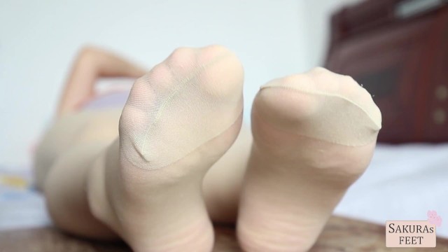 SAKURAsFEET – Footjob In Stockings For My Dear Fans!