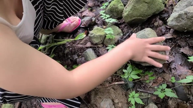 Pinay Cooking Wild Ferns And Sex In The Riverside – Viral Single Mom Outdoor