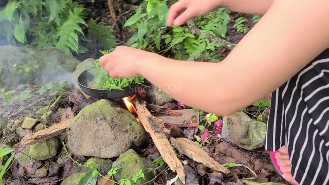 Pinay Cooking Wild Ferns And Sex In The Riverside – Viral Single Mom Outdoor