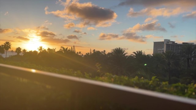 Hawaii Travel Vlog – Korean Girl Fucks Top-Spending Fan With Accidental Creampie WTF?!