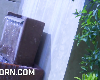 The Hot Vintage Pornstar Jezebelle Bond Is Fucked Dressed Sexy Lingerie